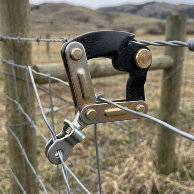 Wire Grab and Swivel Assembly for Fencing Applications