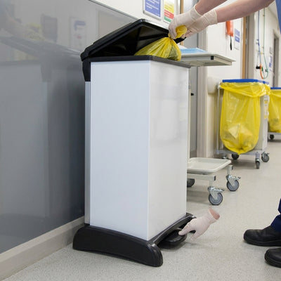 80 Litre Pedal-Operated Clinical Waste Bin 466×847×390mm