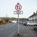 Lavender Priority Over Oncoming Vehicles Quick-Fit Supplementary Plate - Diagram 811.1