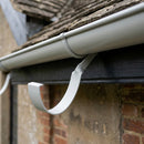 Half Round Aluminium Gutter Side Rafter Bracket 125mm — RAL 7035 (in use)