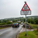 Light Gray Premium 'Give Way to Oncoming Vehicles' Quick-Fit Supplementary Plate Diagram 615.1