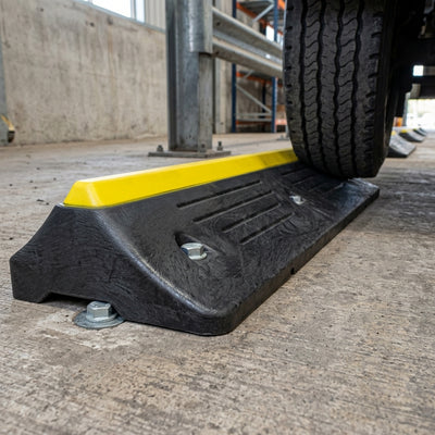 HGV Truck Wheel Stop – 1000 x 300 x 150mm Recycled PVC Black