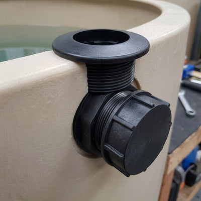 1¼" BSP Male Polypropylene Outlet with Back Nut & Cap