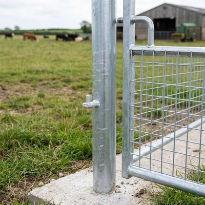Galvanised Round Hang Post 4½" for 53" Fencing