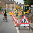 Slate Gray High-Performance Cyclists Dismount Supplementary Plate 750mm Q-Sign