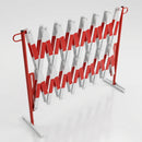 Heavy-duty steel extendable trellis barrier, extends to 4 metres (view 2)