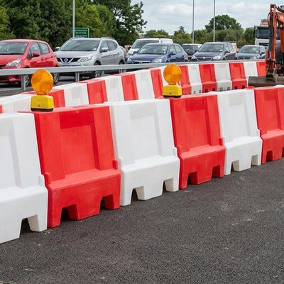 1.5m EVO traffic barrier pack of 21 units polyethylene