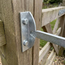 Central Closing Gate Catch