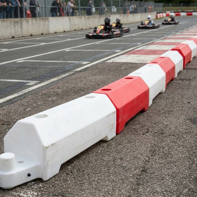 Interlocking Track Barrier 1300mm x 330mm x 360mm – Pack of 18