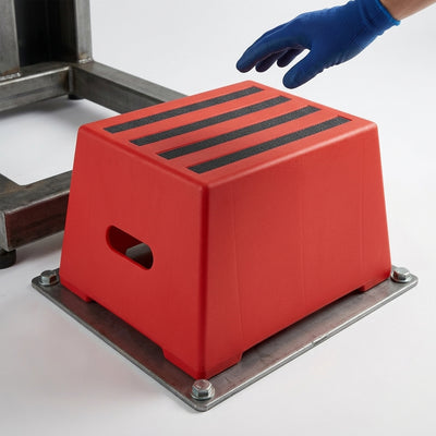 Heavy Duty Polyethylene Mounting Block – One Step 260kg